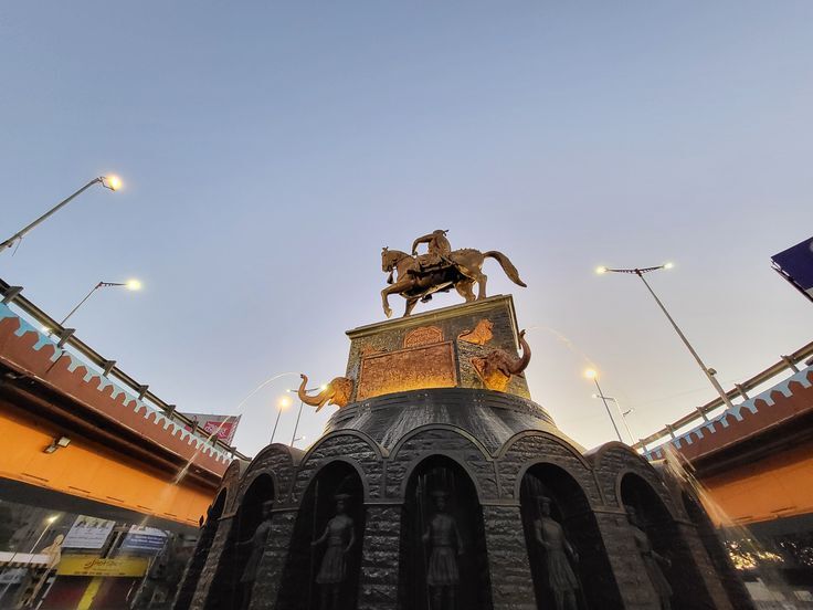Chhatrapati Sambhajinagar — Chhatrapati Sambhaji Maharaj statue